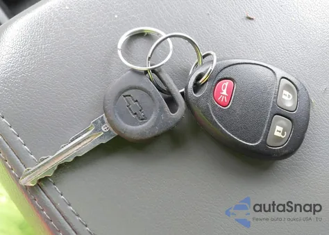 2017 Chevrolet Traverse Ls z USA, uszkodzony, nr VIN 1GNKVFKD6HJ347844